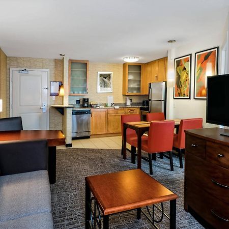 Residence Inn By Marriott San Antonio Seaworld / Lackland Екстер'єр фото